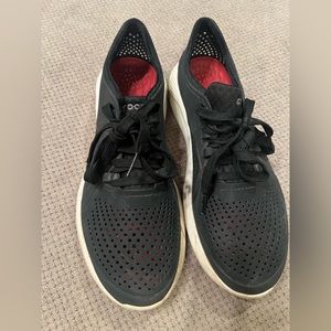 Stride Rite by Crocs shoes size 9